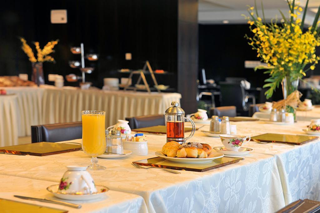 Ramada Plaza Shanghai Gateway Экстерьер фото