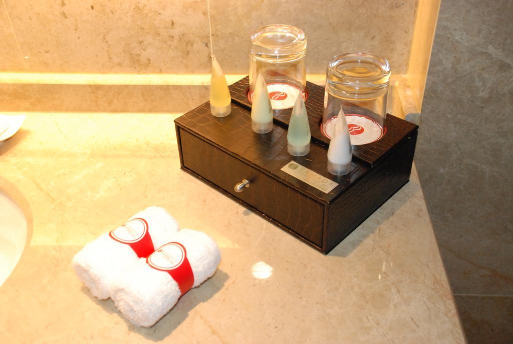 Ramada Plaza Shanghai Gateway Номер фото
